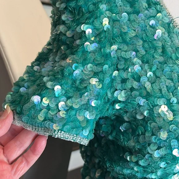 Nipon Night Show stopper Party Sequined Dress in gorgeous aqua color. Sz 8 Lined - Picture 4 of 15